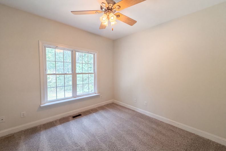 Photo 12 of 16 of 4336 N Greg Allen Way, Oxford, NC