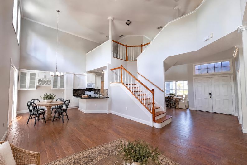 Photo 3 of 43 of 2541 Jasmine Trace Dr, Kissimmee, FL