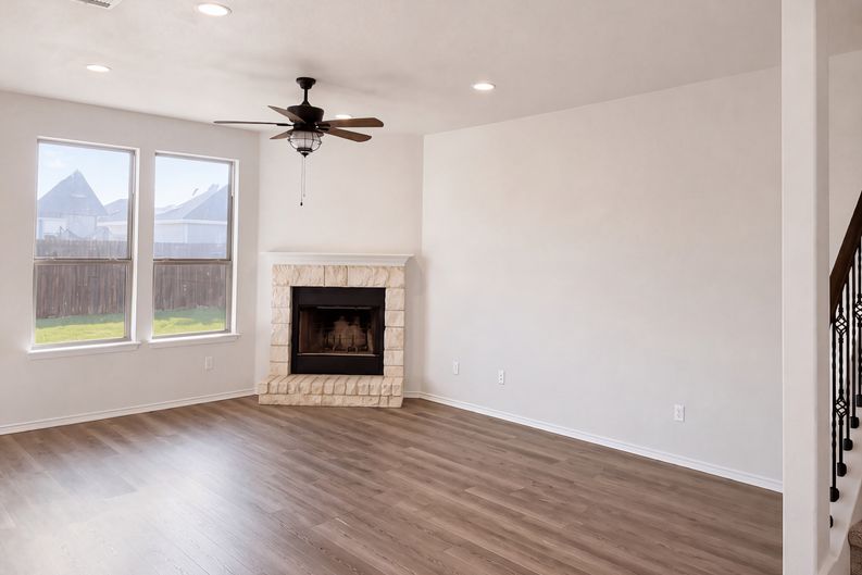 Photo 3 of 31 of 188 Green Egret Way, Leander, TX
