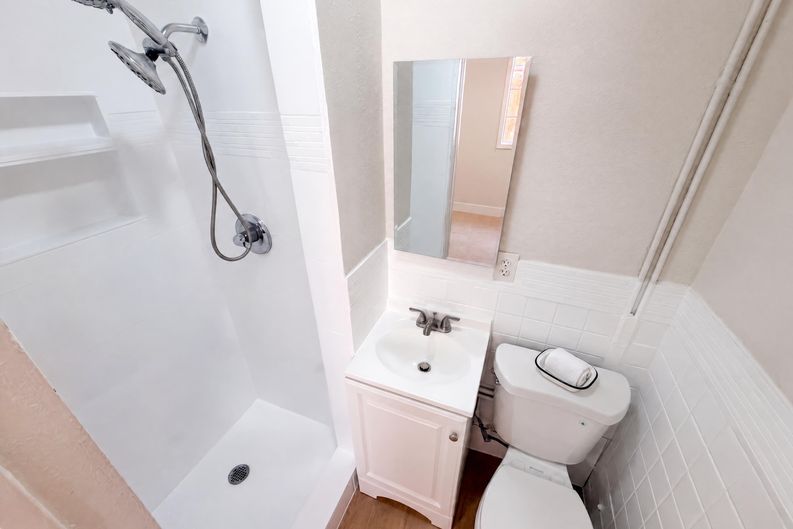 Photo 14 of 27 of 15343 Pimenta Ave, Paramount, CA