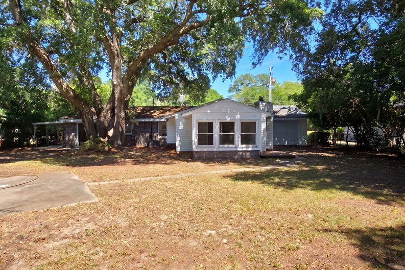Photo 5 of 27 of 1610 Battery Creek Rd, Beaufort, SC