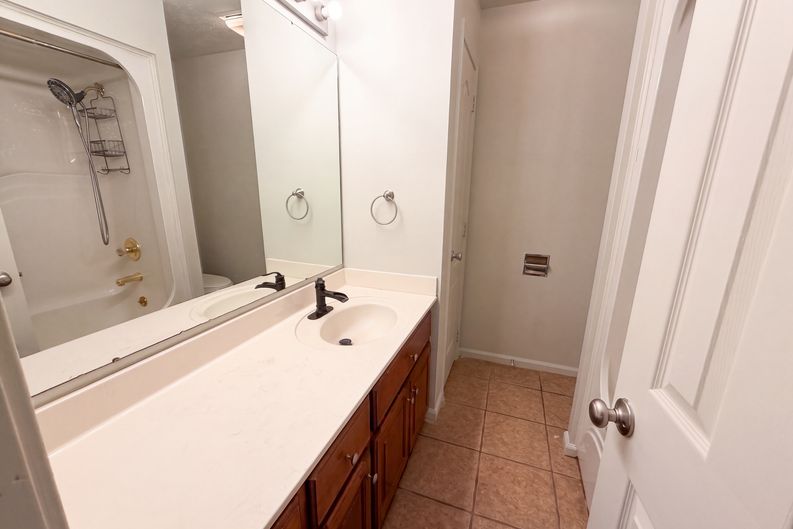 Photo 13 of 29 of 675 Jenny St, Selmer, TN