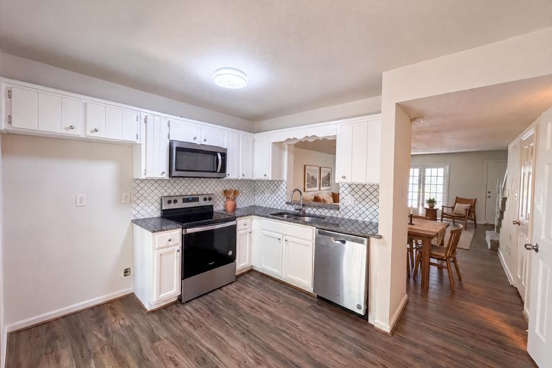 Photo 8 of 21 of 59 Hidden Springs Rd, Spartanburg, SC