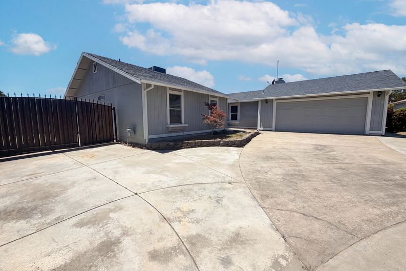 Photo 21 of 26 of 838 Dutra Ave, Rio Linda, CA
