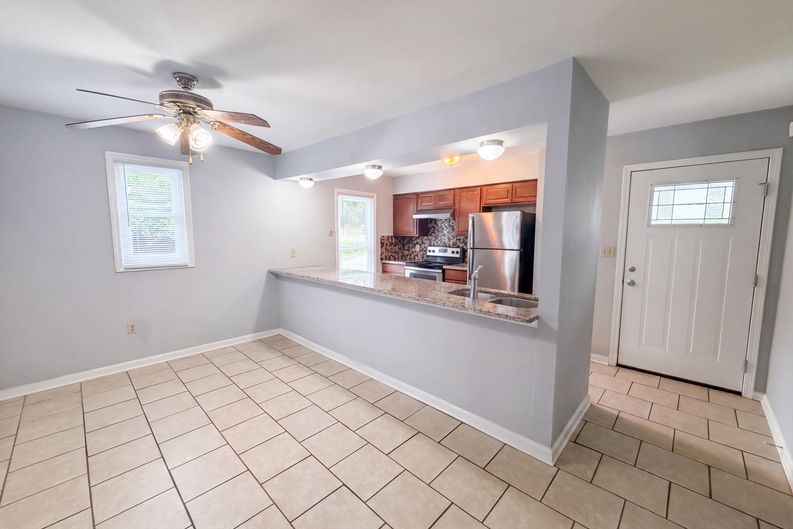 Photo 6 of 16 of 3616 Shrewsbury St, Durham, NC