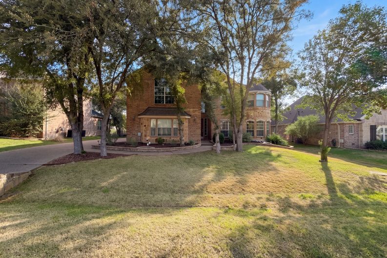 Photo 32 of 38 of 12272 Indian Creek Dr, Fort Worth, TX