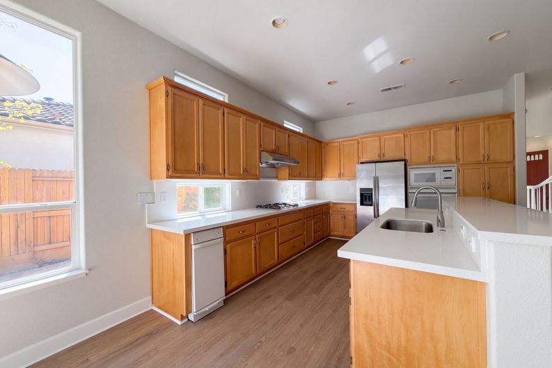 Photo 8 of 45 of 1418 Yukon St, Davis, CA