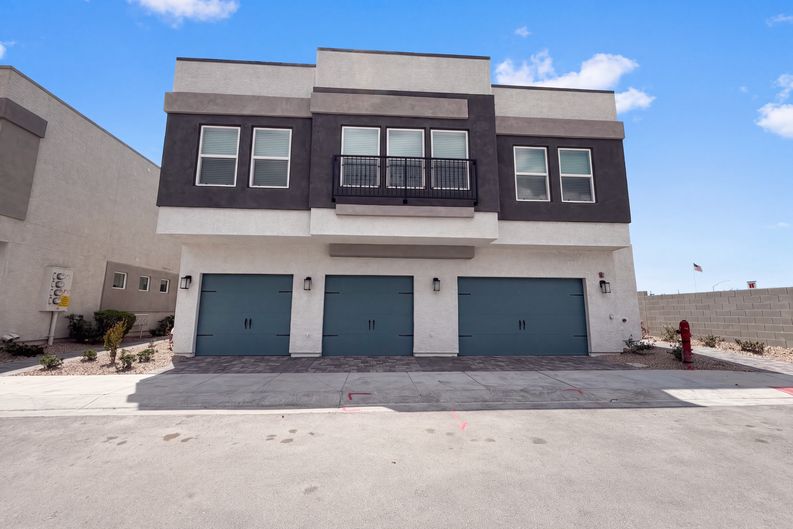 Photo 18 of 27 of 543 Bellum Dr, Henderson, NV