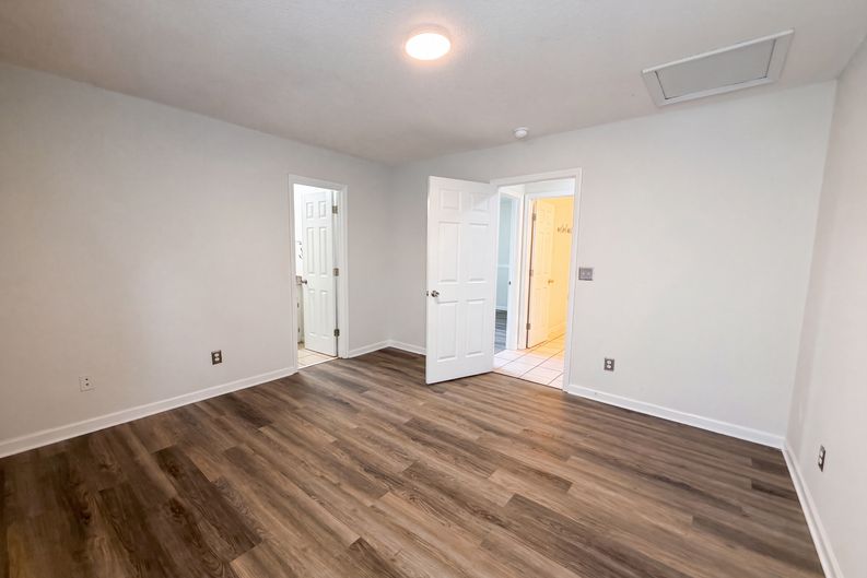 Photo 4 of 18 of 293 Hastings Dr, Goose Creek, SC