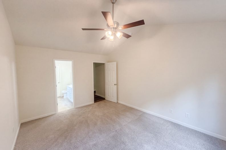 Photo 4 of 42 of 207 Hurston Way, Greensboro, NC