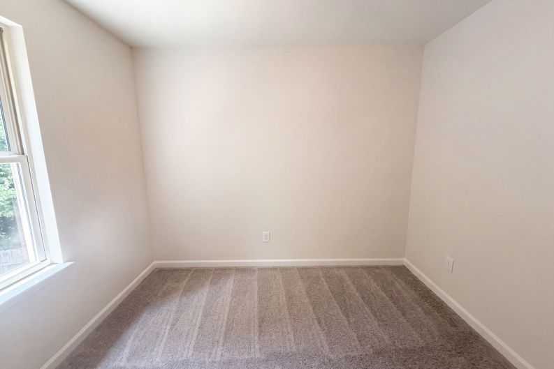 Photo 13 of 21 of 1131 Langston Dr, Greensboro, NC