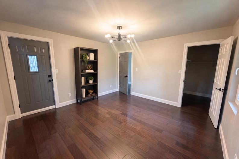 Photo 8 of 43 of 37045 Chagrin Blvd, Chagrin Falls, OH