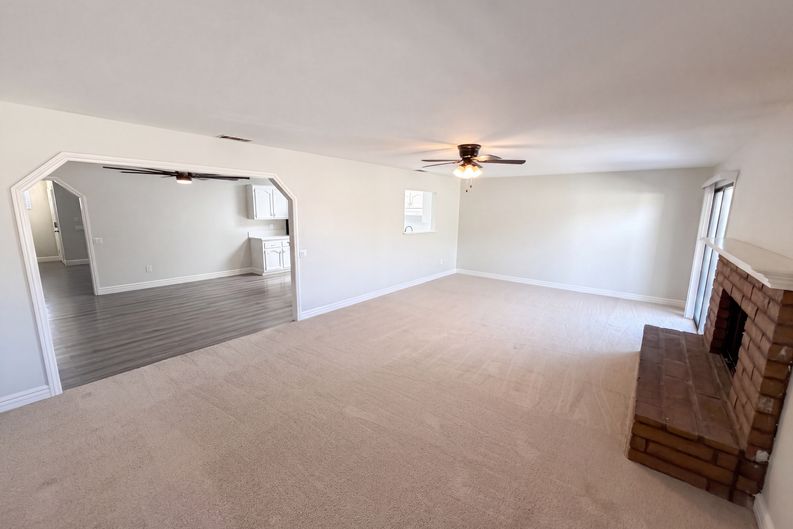 Photo 6 of 24 of 4380 Flightwood Cir, Hemet, CA