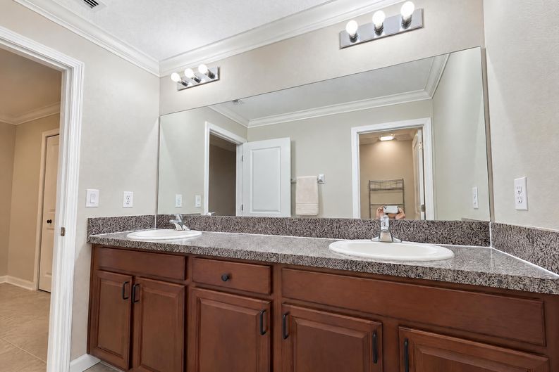 Photo 23 of 43 of 6103 Horse Mill Pl, Palmetto, FL