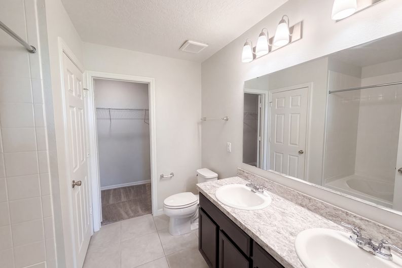 Photo 9 of 16 of 2367 Biscotto Cir, Davenport, FL