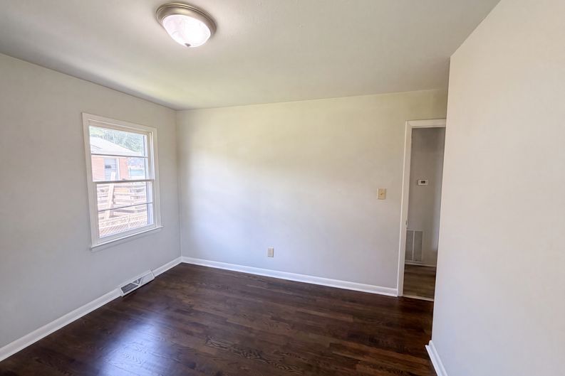 Photo 10 of 16 of 310 W Indiana Ave, Bessemer City, NC