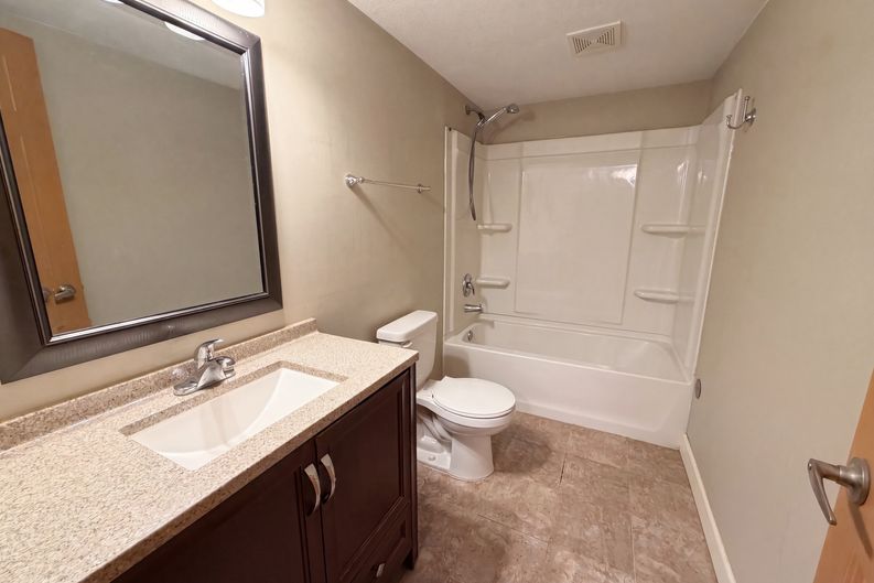 Photo 14 of 18 of 6026 Xerxes Ave S, Edina, MN