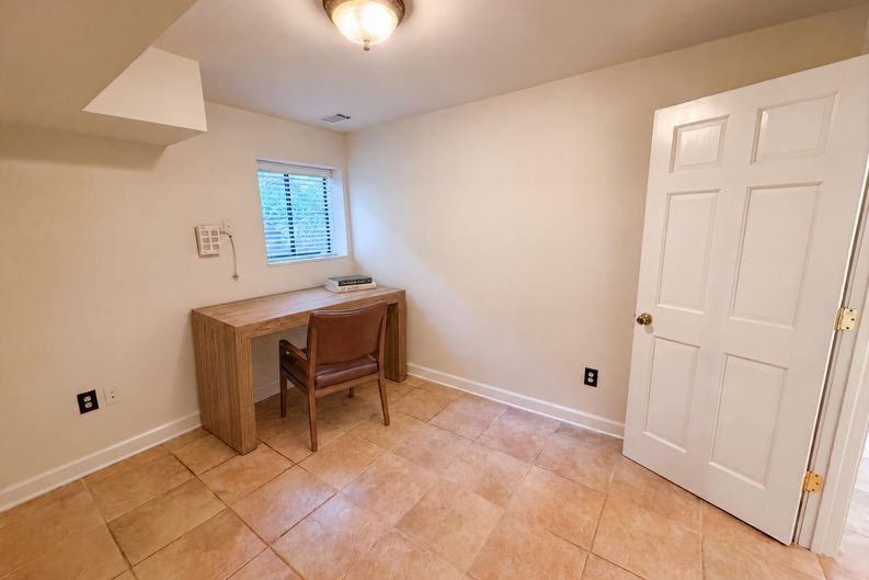 Photo 39 of 53 of 4958 Scotts Creek Trl, Peachtree Corners, GA