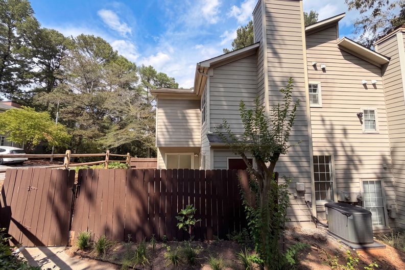 Photo 28 of 31 of 1079 Brittwood Pl, Norcross, GA