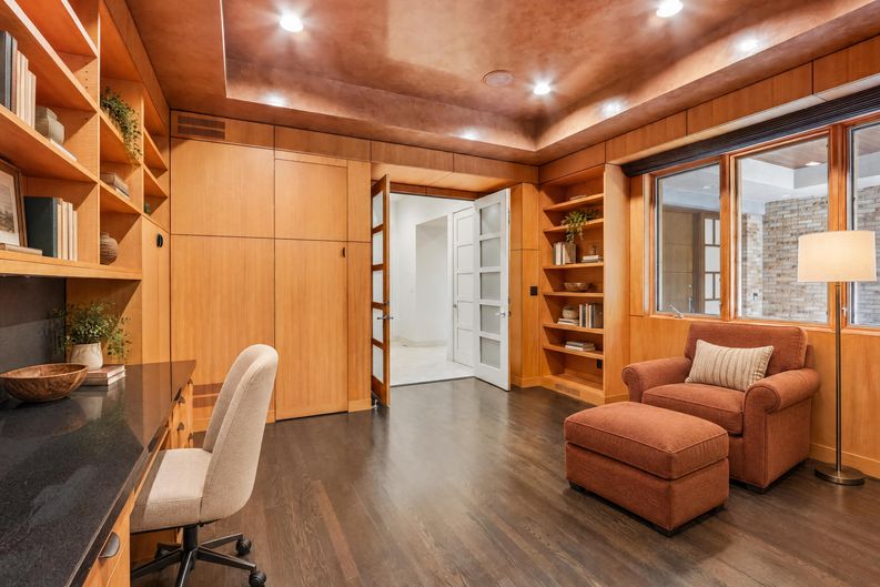 Photo 12 of 49 of 4986 S Fillmore Ct, Englewood, CO
