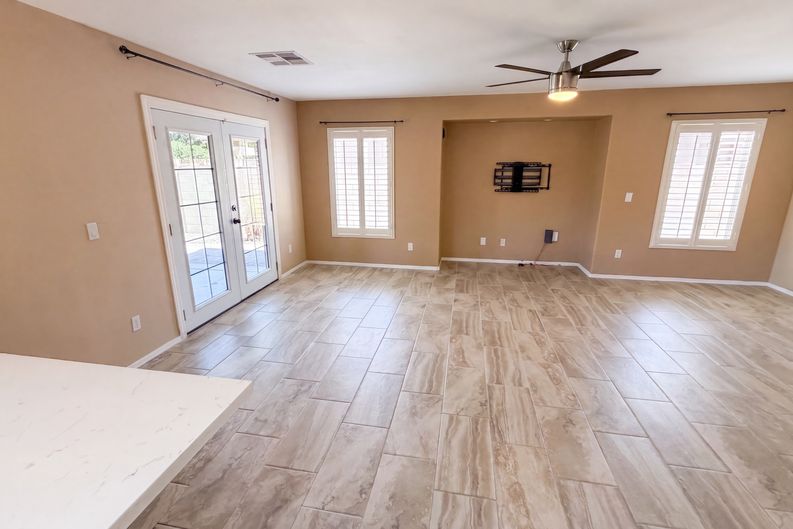 Photo 19 of 44 of 15652 W Calavar Rd, Surprise, AZ