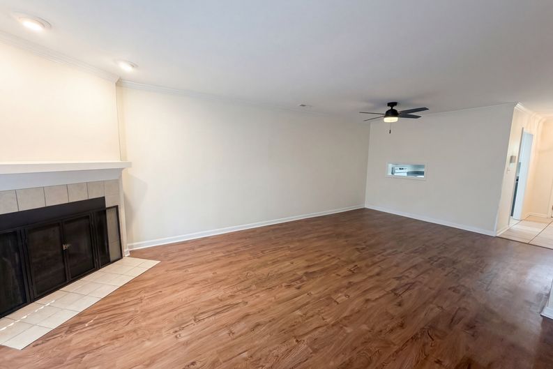 Photo 6 of 15 of 5621 Split Oak Way, Raleigh, NC