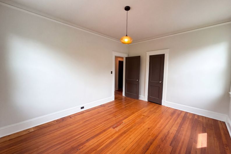 Photo 11 of 21 of 3311 Garland Ave, Richmond, VA