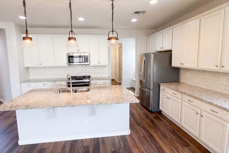 Photo 10 of 35 of 10066 W Cashman Dr, Peoria, AZ