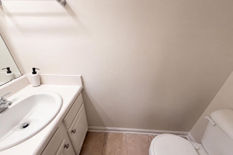 Photo 9 of 23 of 4204 Camden Woods Ct, Raleigh, NC
