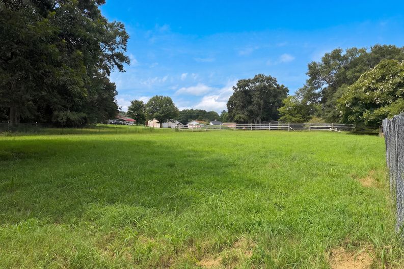 Photo 25 of 29 of 161 Skinner Rd, Inman, SC