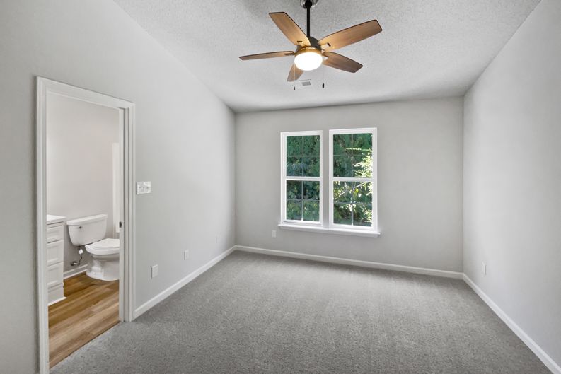 Photo 18 of 24 of 9065 Cinnabay Dr, Charlotte, NC