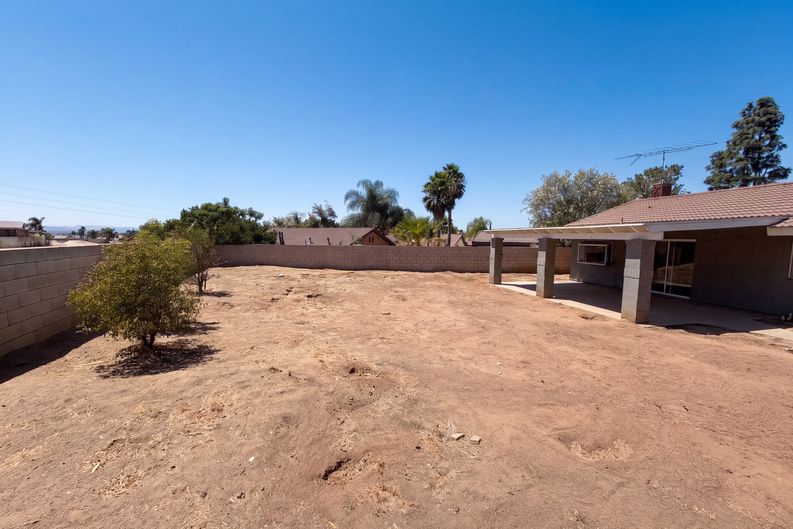 Photo 23 of 25 of 2796 Shiells Ave, Jurupa Valley, CA