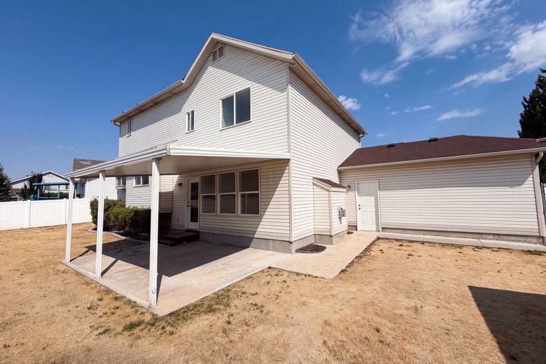 Photo 5 of 25 of 1443 W 3605 S, West Valley City, UT