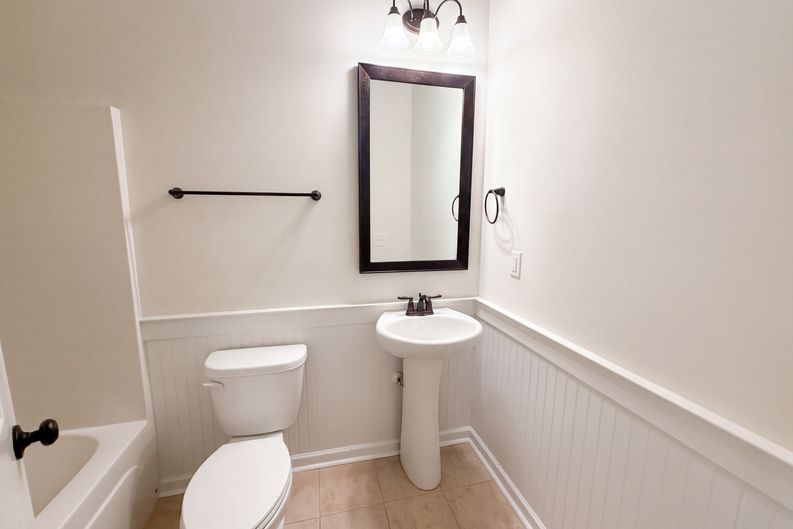 Photo 18 of 22 of 317 Whispering Breeze Ln, Summerville, SC