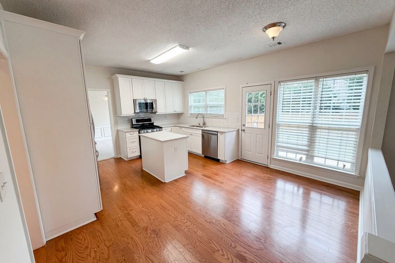 Photo 14 of 45 of 3935 Lake Lanier Dr, Duluth, GA