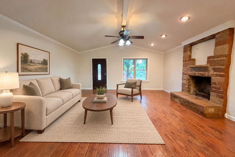 Photo 9 of 18 of 203 W Hogan Dr, Copperas Cove, TX