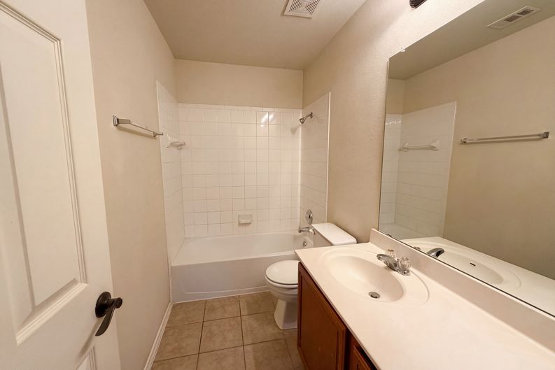 Photo 21 of 24 of 6206 Suellen Ln, Killeen, TX