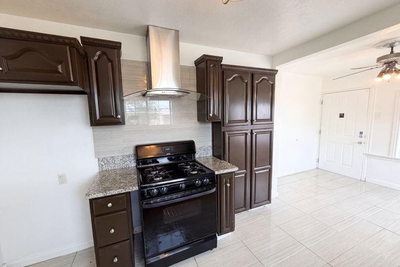Photo 20 of 42 of 11950 Lee Ave, Adelanto, CA