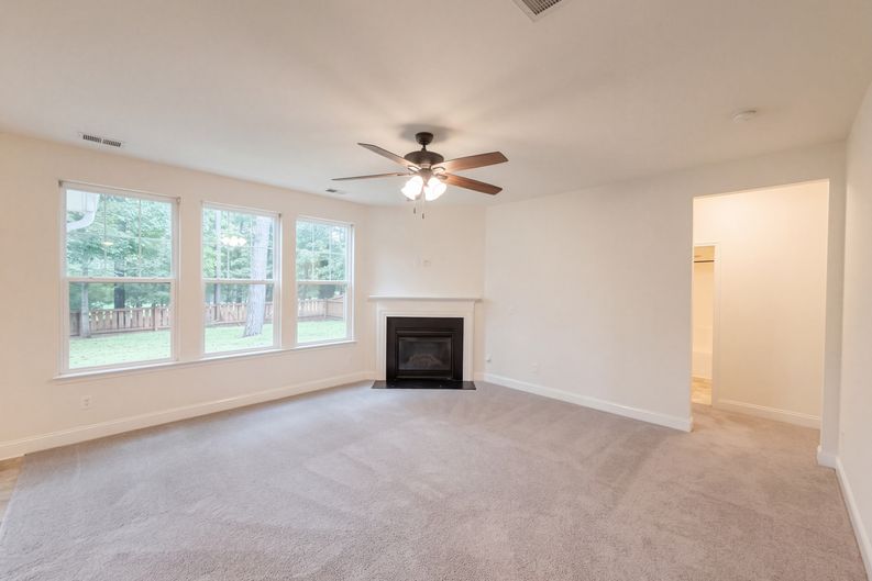 Photo 3 of 24 of 301 Freeland Way, Moncks Corner, SC