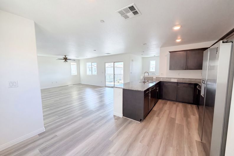 Photo 13 of 41 of 6875 Crimson Shadow St, North Las Vegas, NV