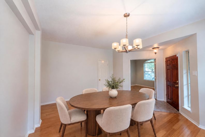Photo 12 of 41 of 11810 White Water Bay Dr, Pearland, TX