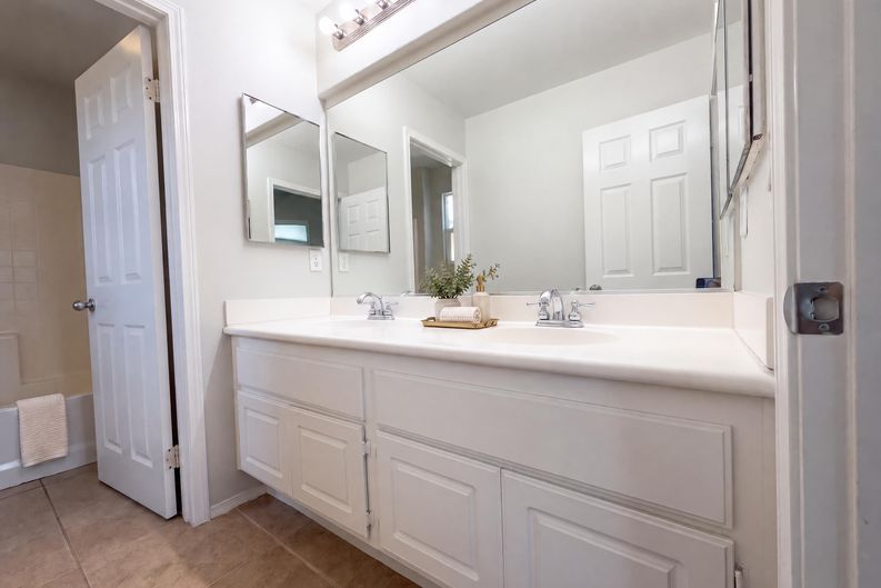 Photo 21 of 33 of 1265 Lavender Ln, Hemet, CA