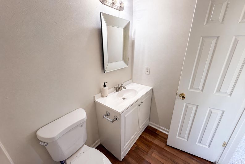 Photo 13 of 21 of 9514 Littleleaf Dr, Charlotte, NC
