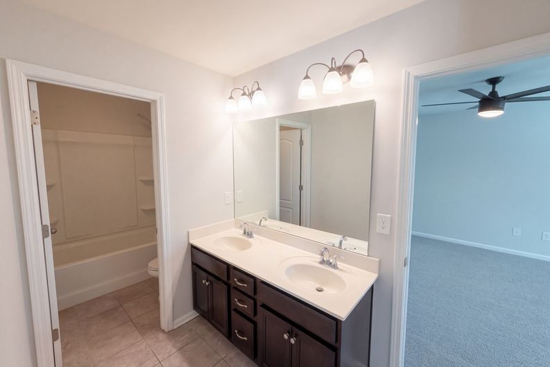 Photo 18 of 24 of 15128 Evergreen House Dr, Charlotte, NC