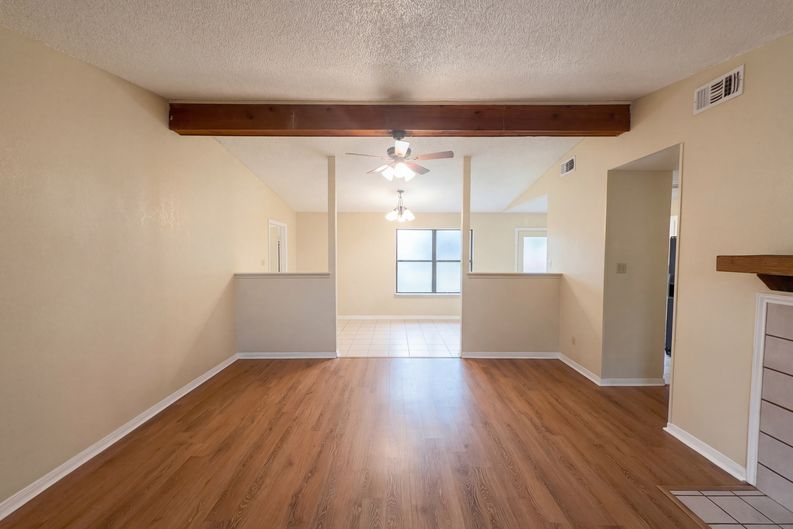Photo 8 of 17 of 908 Hackberry St, Copperas Cove, TX