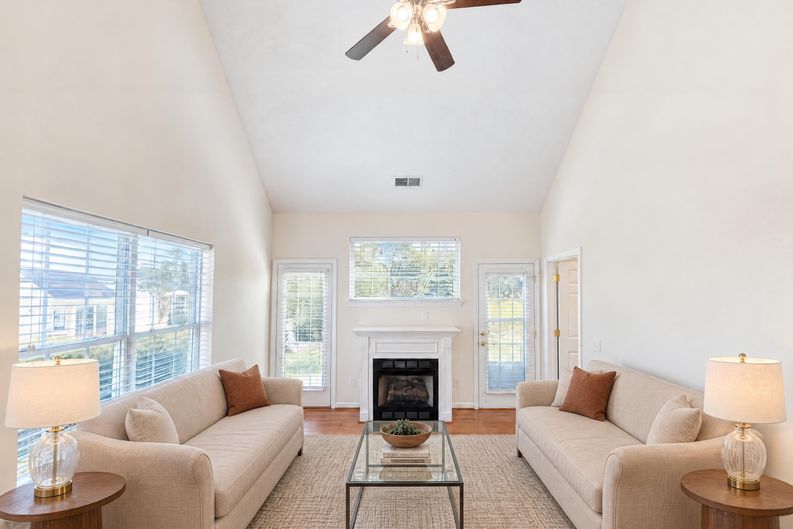 Photo 3 of 24 of 11350 Stone Trail Rd, Charlotte, NC