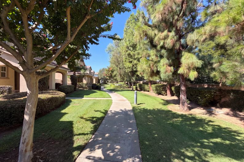 Photo 28 of 30 of 1747 Palermo Dr, Riverside, CA