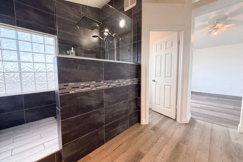 Photo 13 of 22 of 7504 Holloran Ct, Las Vegas, NV