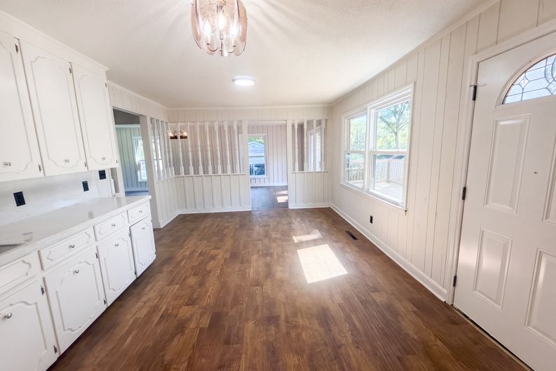 Photo 6 of 26 of 231 Oakgrove Rd, Asheboro, NC