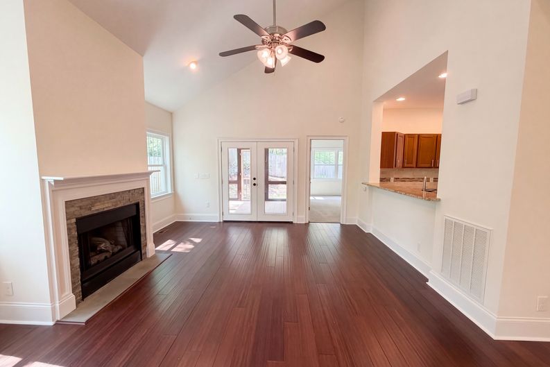 Photo 3 of 17 of 1007 Hazel St, Durham, NC
